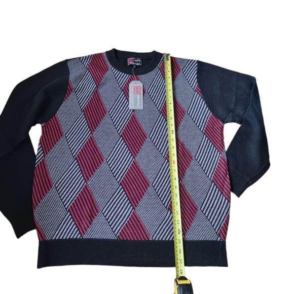 North Pole Sweater NWT - Picture 8 of 8